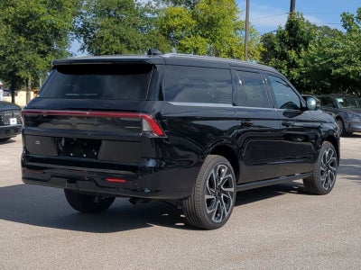 2026 Lincoln Navigator L Reserve