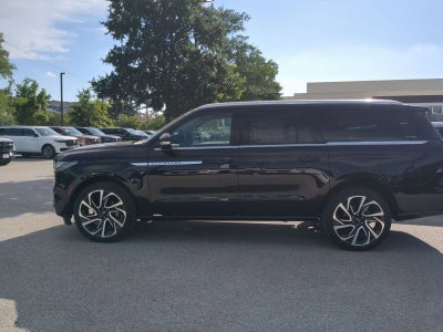 2026 Lincoln Navigator L Reserve