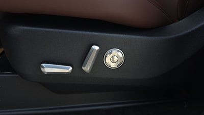 2027 Lincoln Navigator L Reserve
