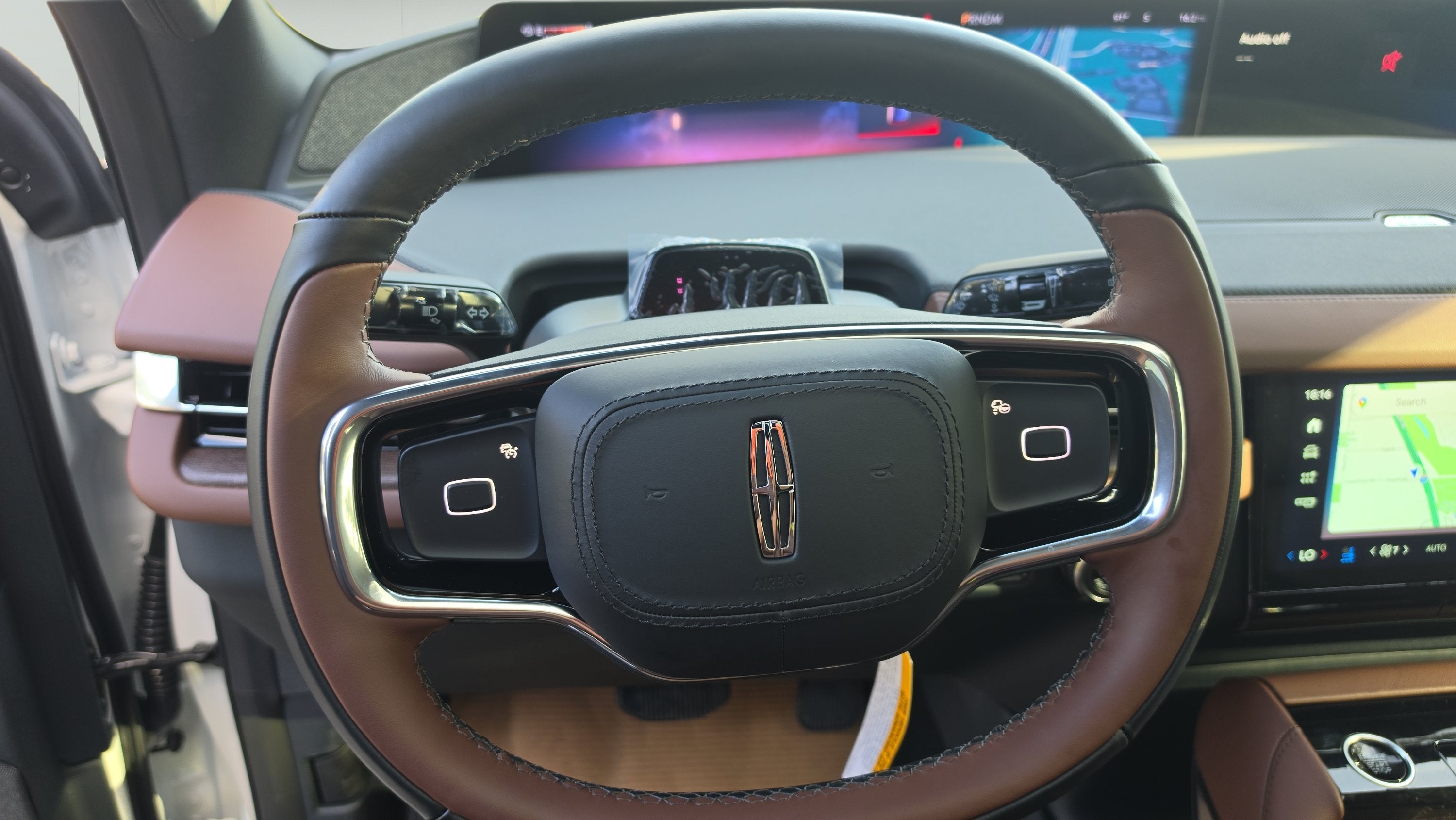 2027 Lincoln Navigator L Reserve