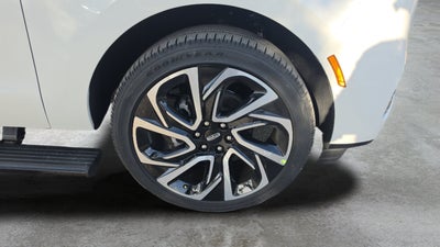 2027 Lincoln Navigator L Reserve