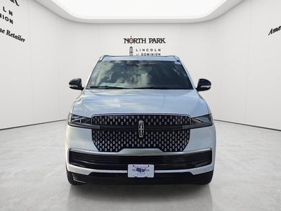 2027 Lincoln Navigator L Reserve
