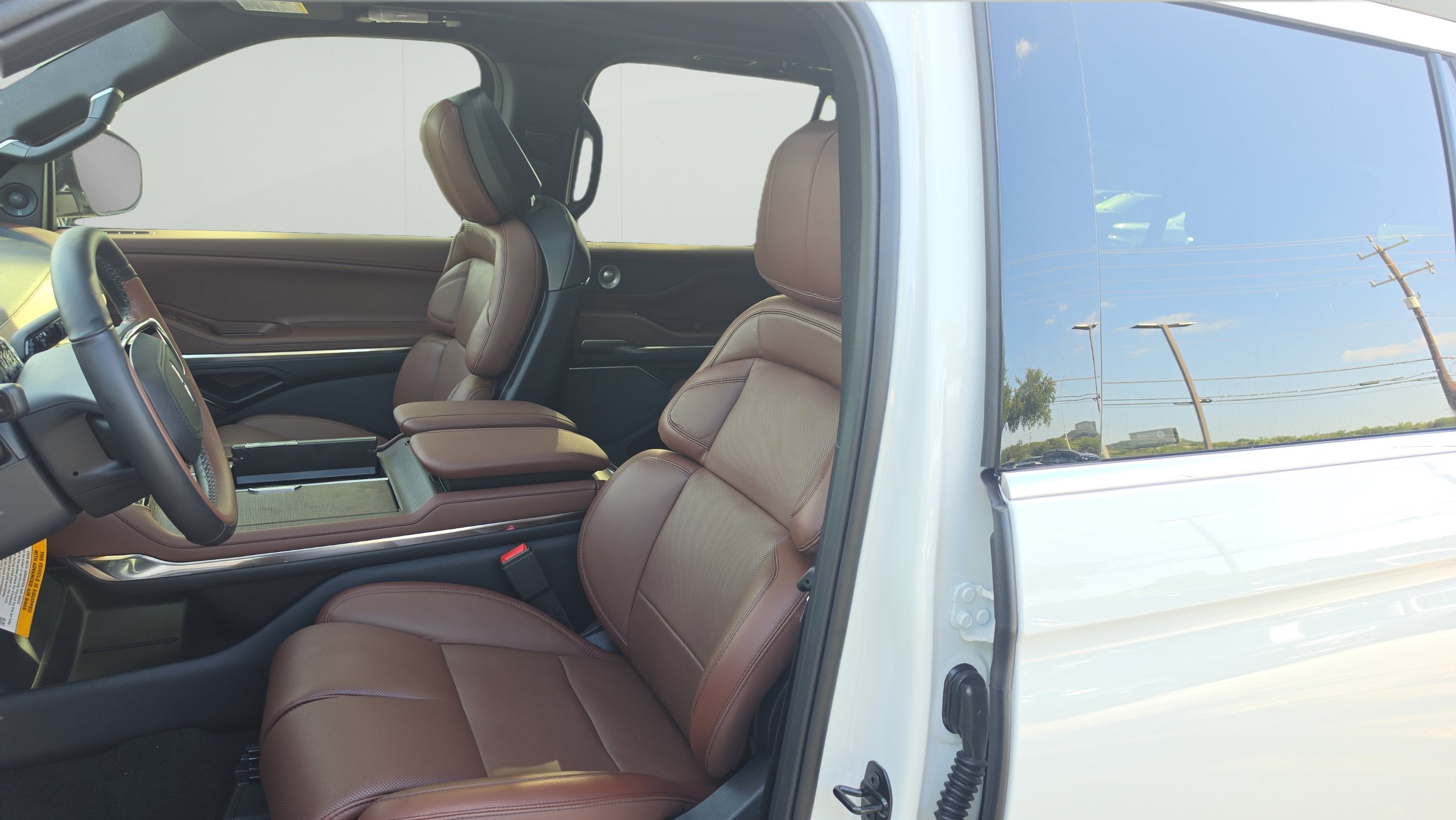 2027 Lincoln Navigator L Reserve