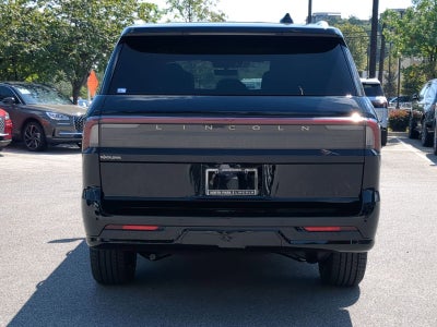 2025 Lincoln Navigator L Reserve