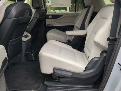 2026 Lincoln Navigator L Reserve