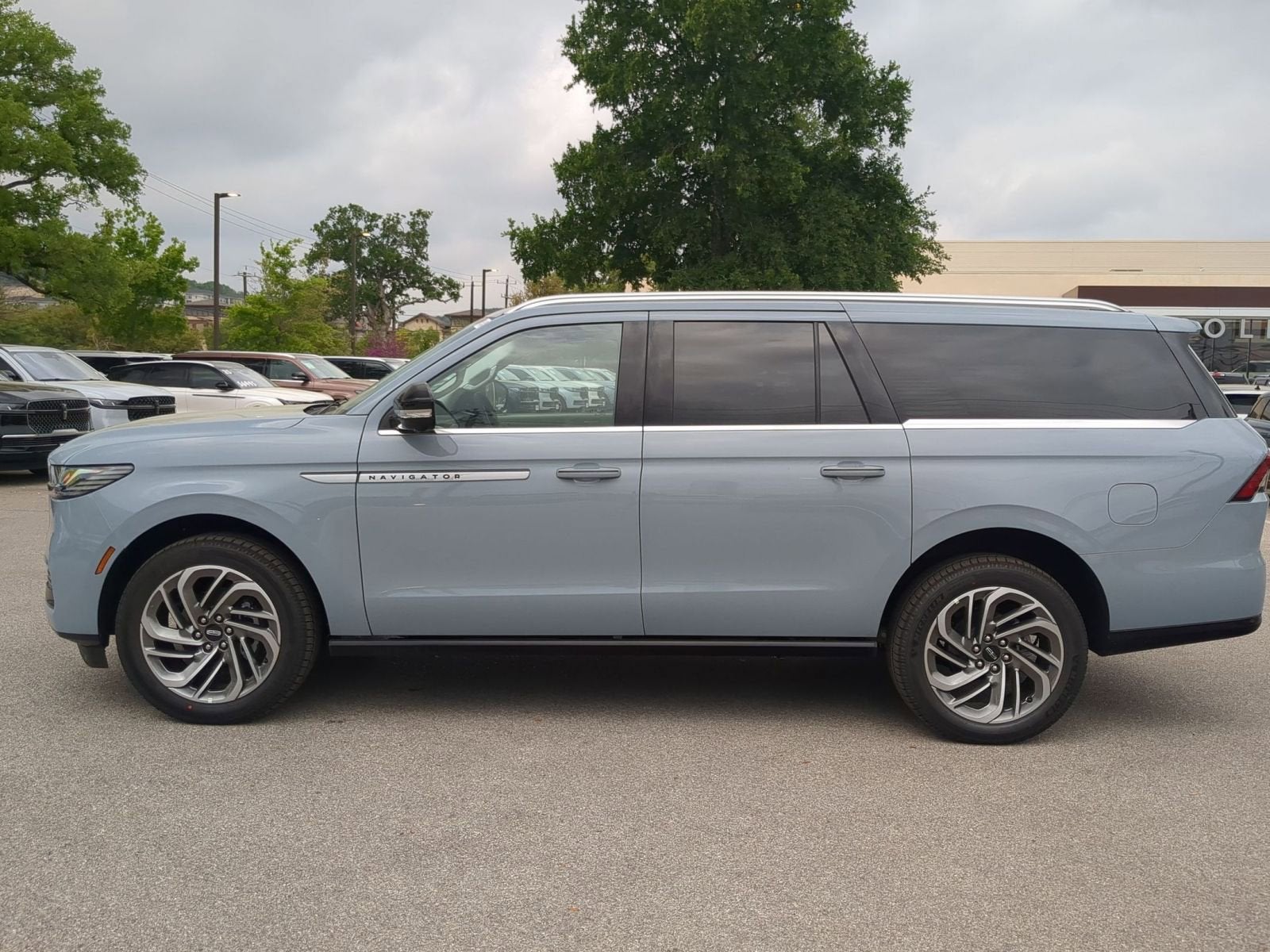 2026 Lincoln Navigator L Reserve