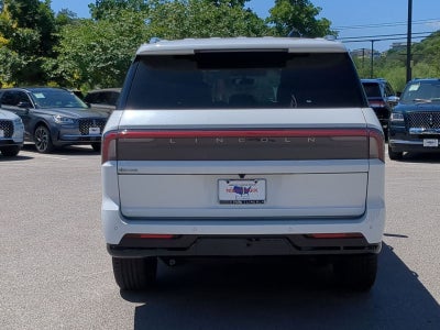 2025 Lincoln Navigator L Reserve