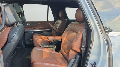 2025 Lincoln Navigator L Reserve