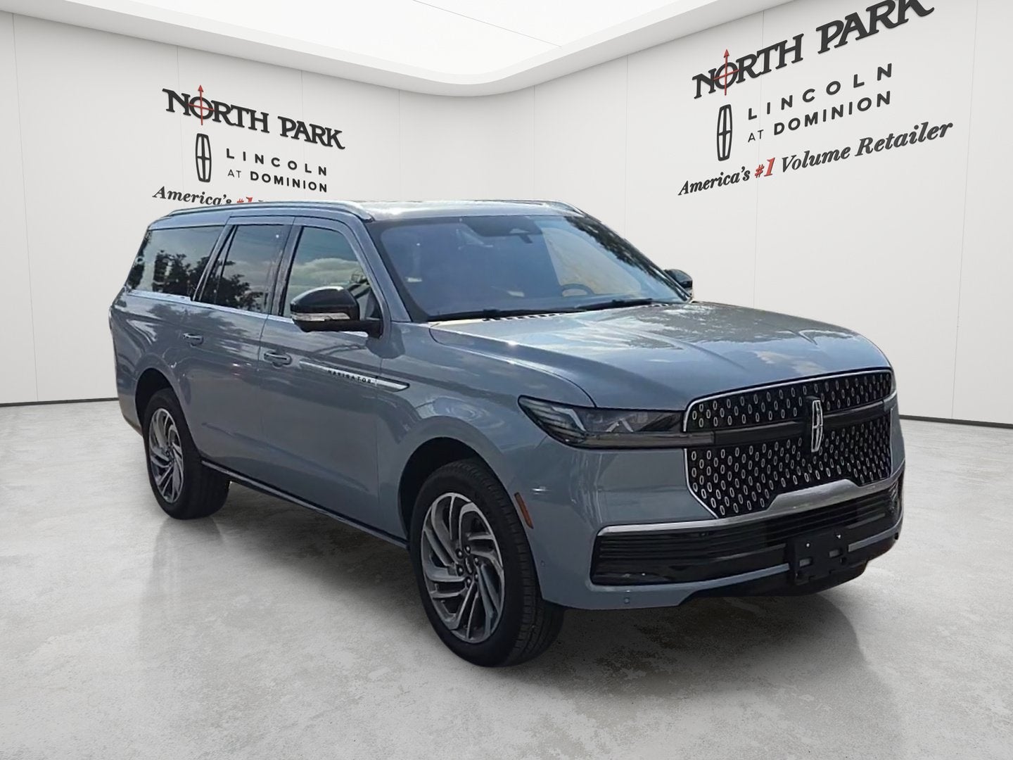 2025 Lincoln Navigator L Reserve