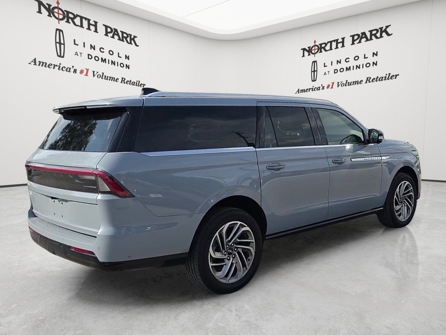 2025 Lincoln Navigator L Reserve