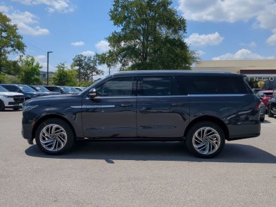 2025 Lincoln Navigator L Reserve