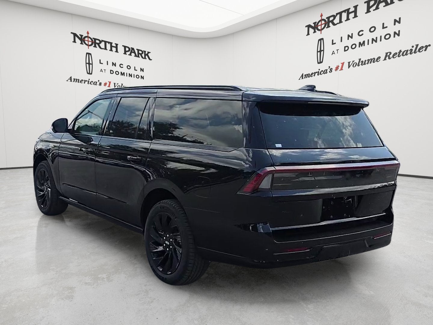 2026 Lincoln Navigator L Reserve