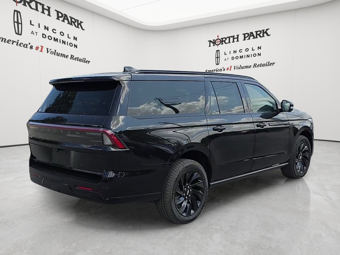 2026 Lincoln Navigator L Reserve