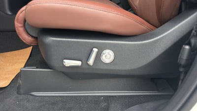 2027 Lincoln Navigator L Reserve