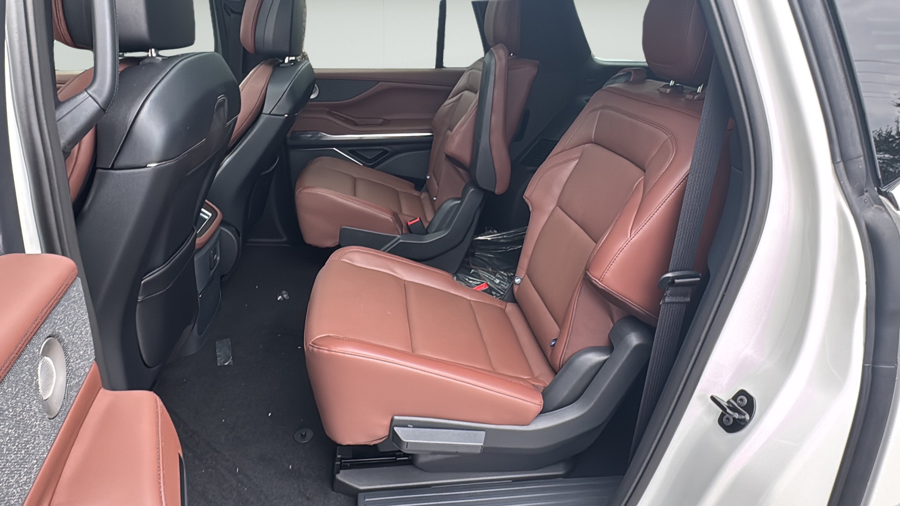 2027 Lincoln Navigator L Reserve