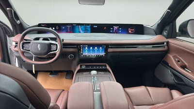 2027 Lincoln Navigator L Reserve