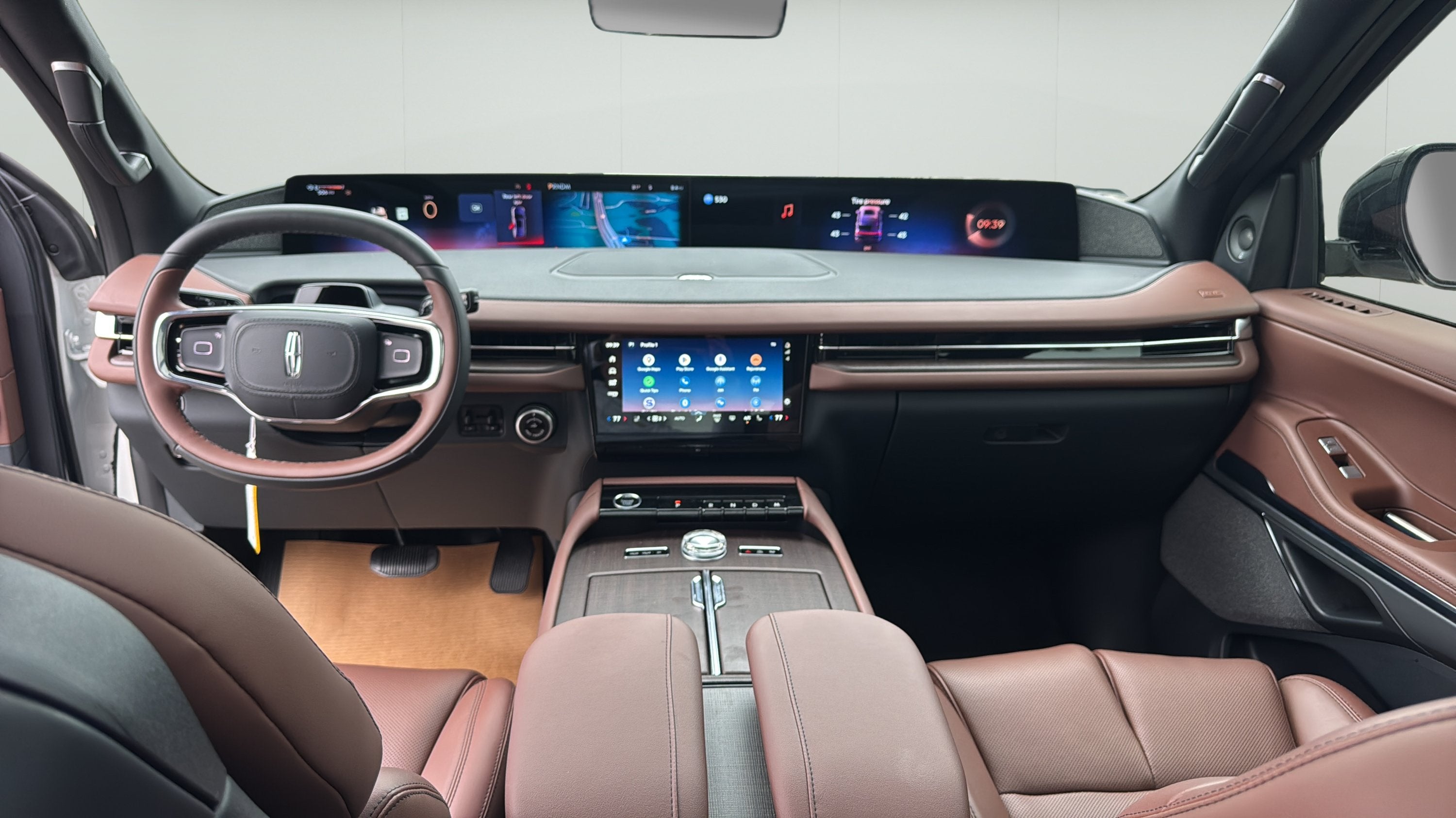 2027 Lincoln Navigator L Reserve