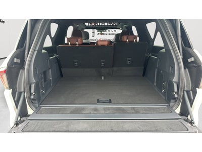2027 Lincoln Navigator L Reserve