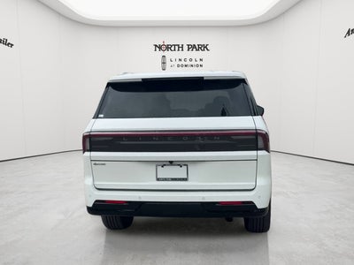 2027 Lincoln Navigator L Reserve