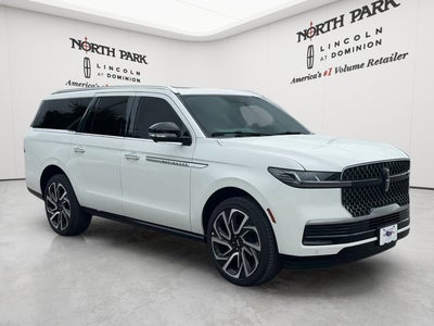 2027 Lincoln Navigator L Reserve