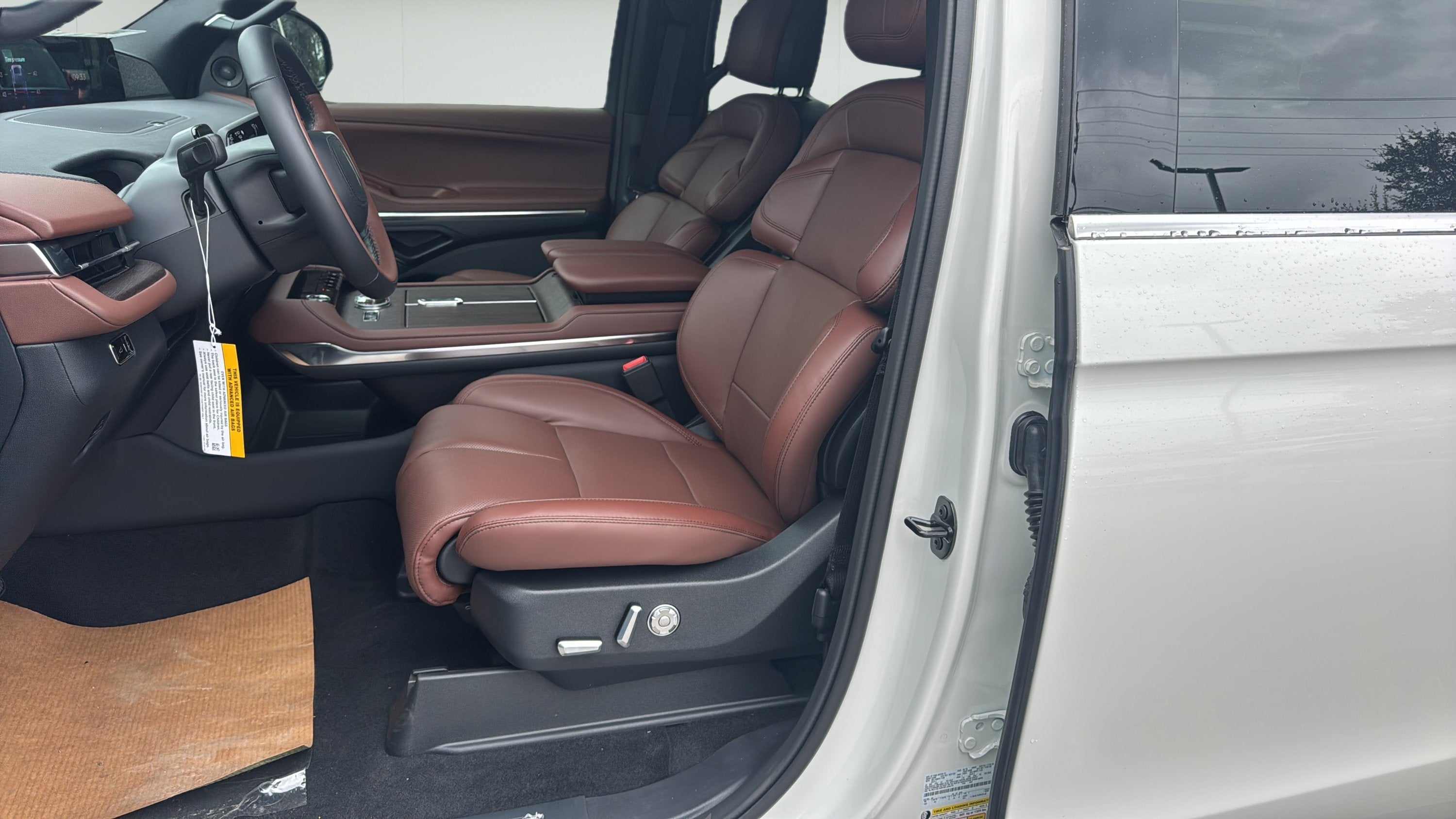 2027 Lincoln Navigator L Reserve