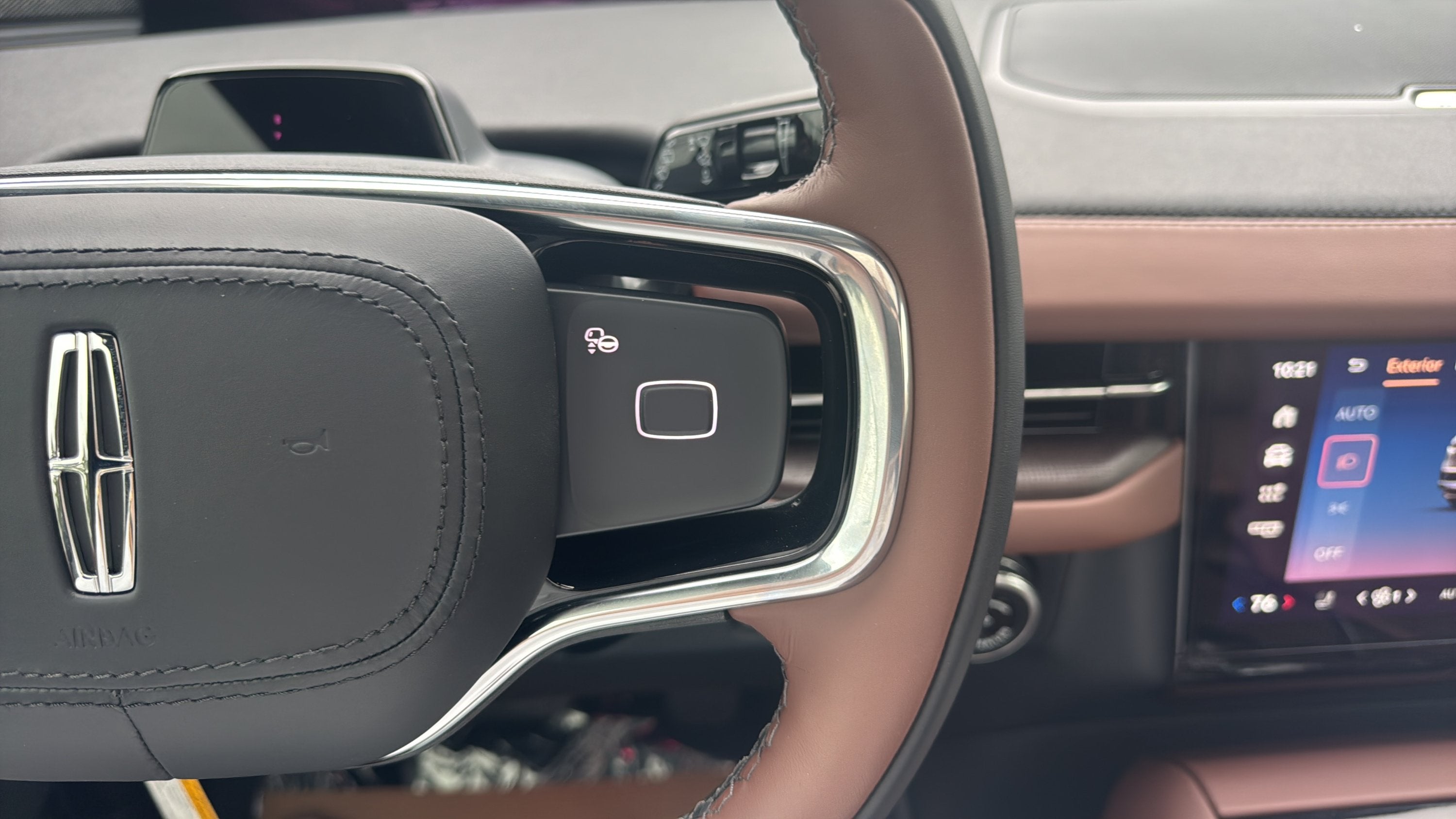 2027 Lincoln Navigator L Reserve