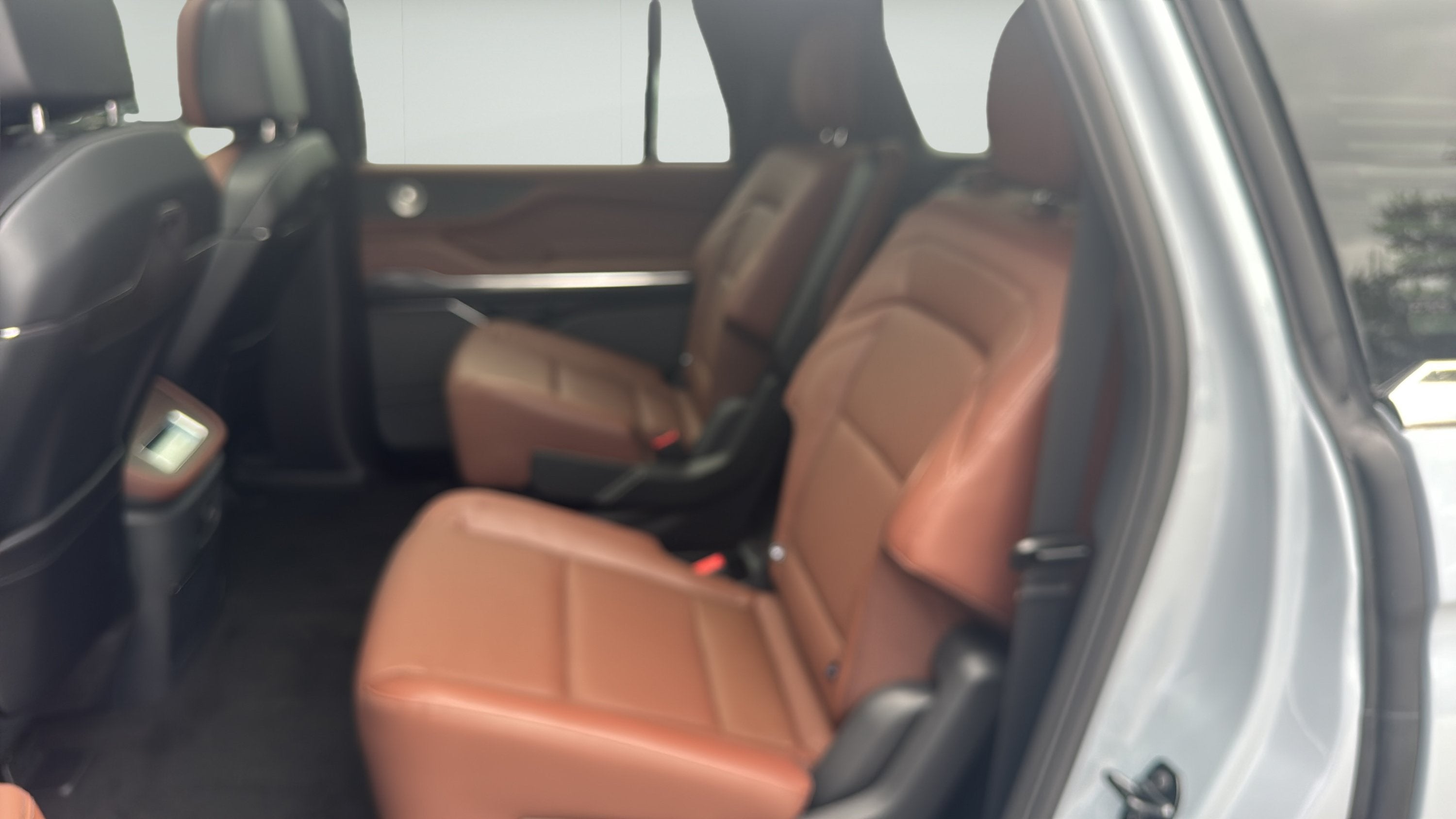 2027 Lincoln Navigator L Reserve