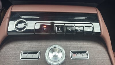 2027 Lincoln Navigator L Reserve