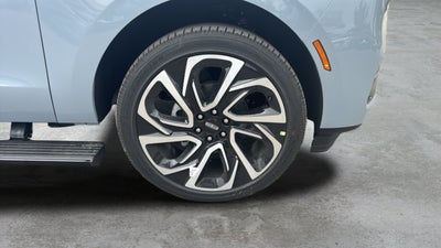 2027 Lincoln Navigator L Reserve