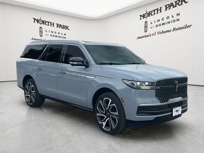 2027 Lincoln Navigator L Reserve
