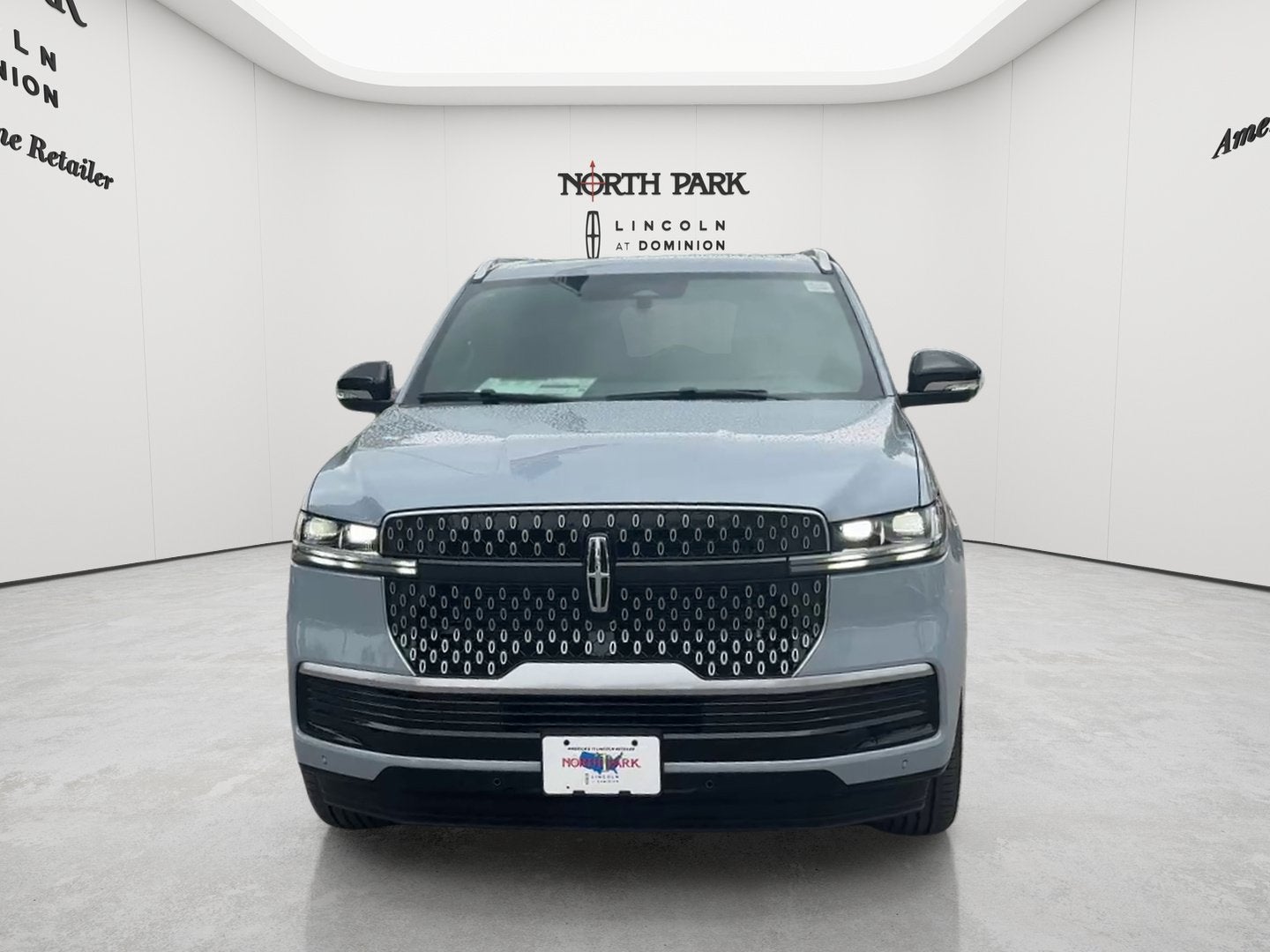2027 Lincoln Navigator L Reserve