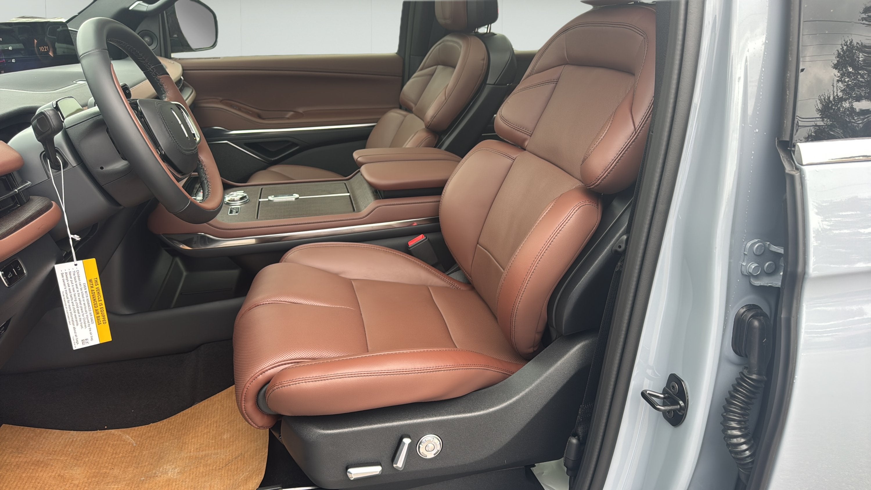 2027 Lincoln Navigator L Reserve