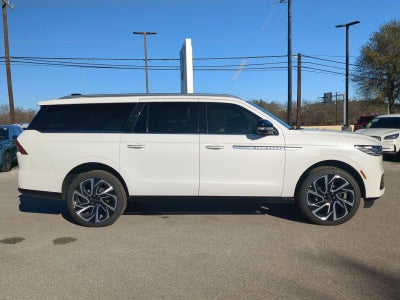 2026 Lincoln Navigator L Reserve