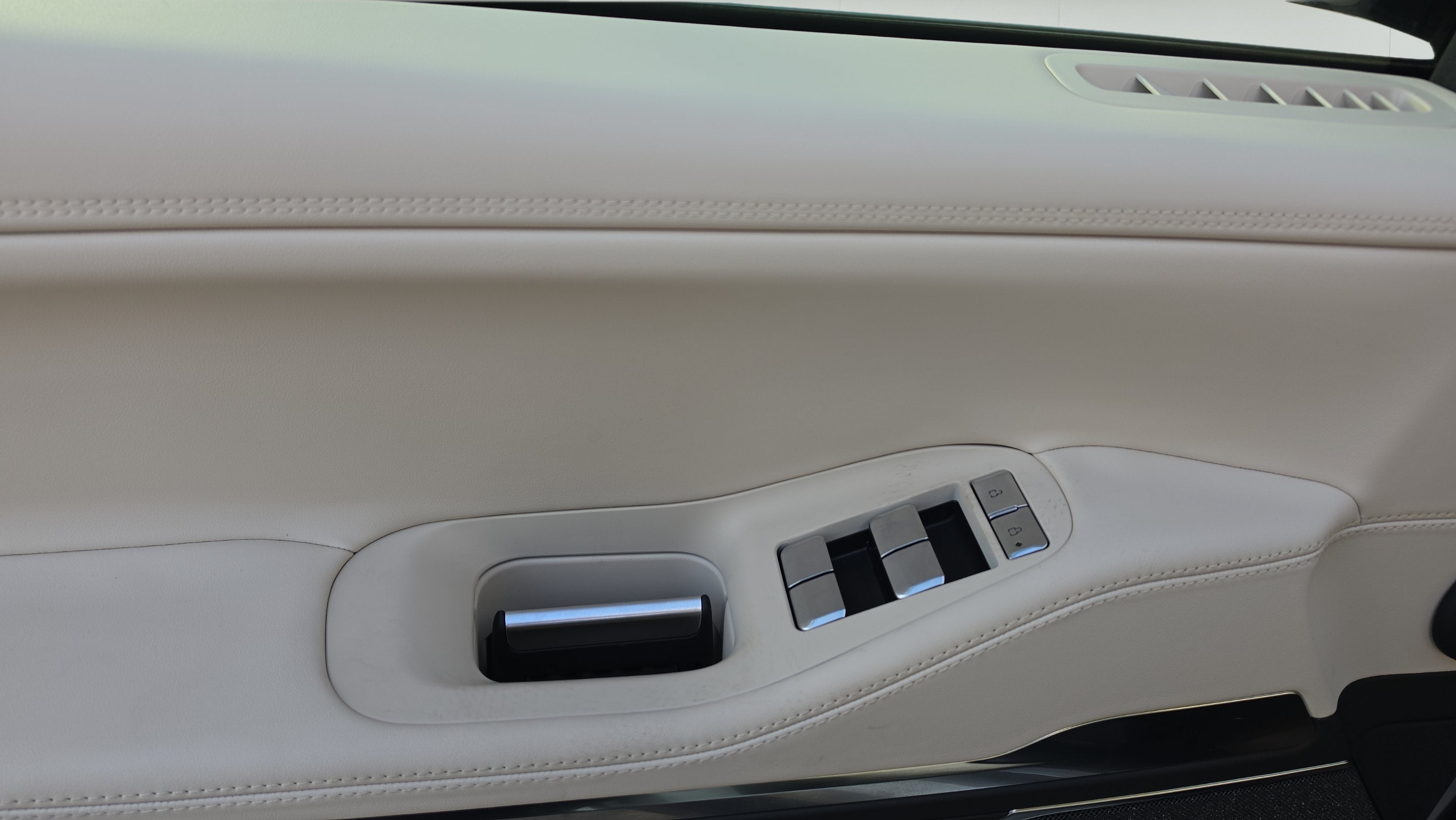 2027 Lincoln Navigator L Reserve