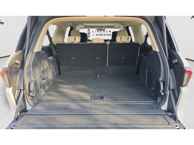 2027 Lincoln Navigator L Reserve
