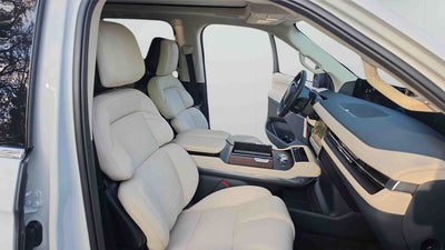 2027 Lincoln Navigator L Reserve