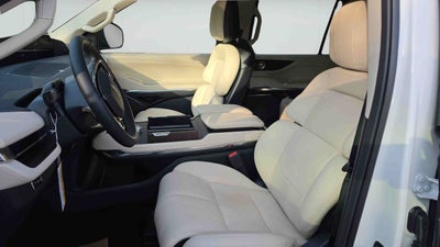 2027 Lincoln Navigator L Reserve