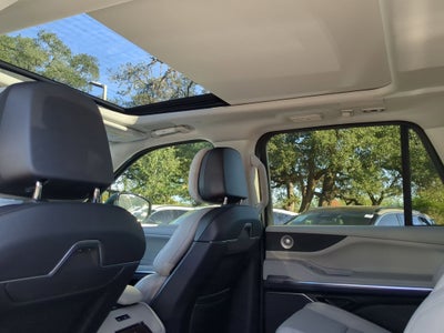 2025 Lincoln Navigator L Reserve