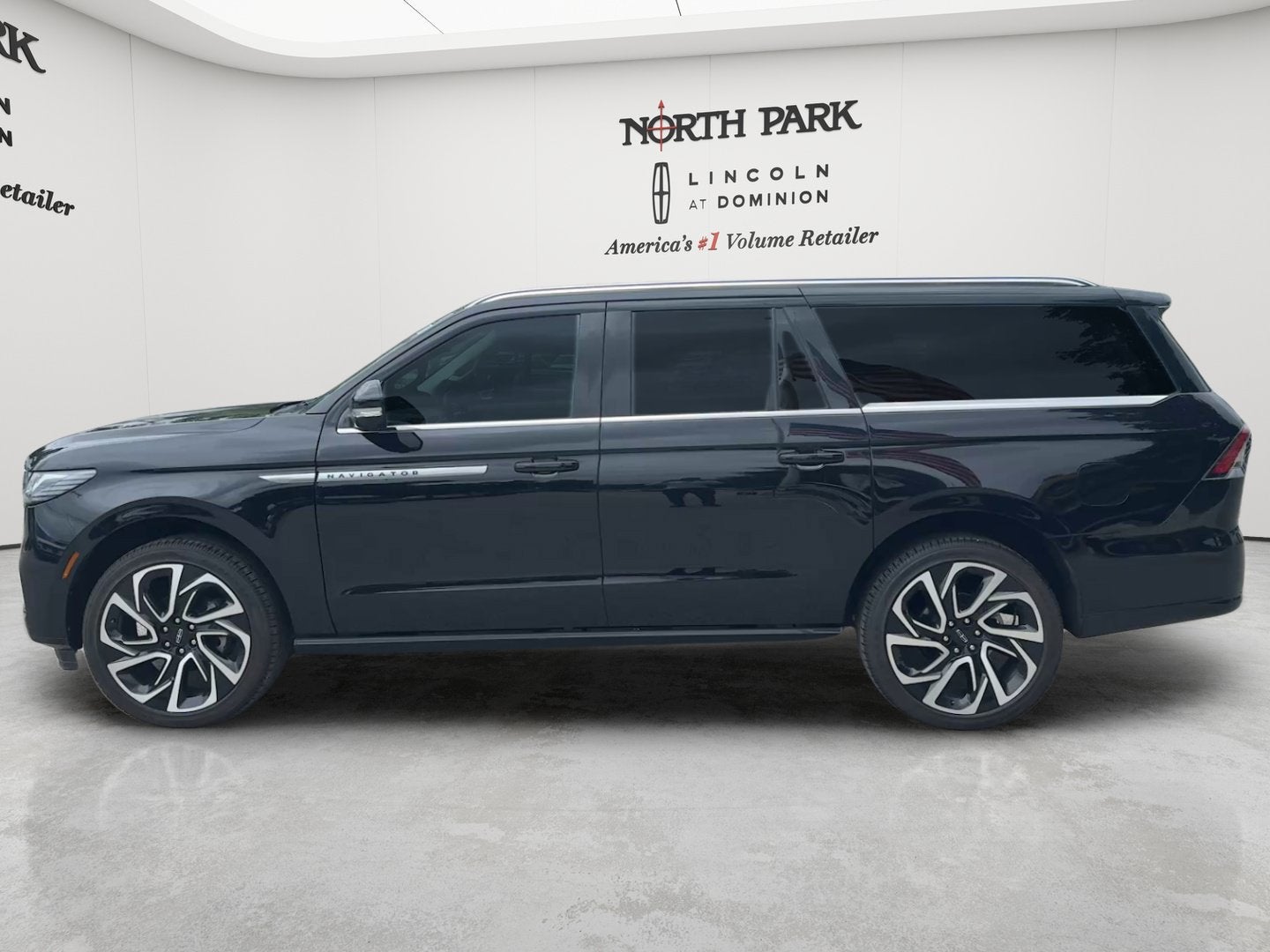 2026 Lincoln Navigator L Reserve