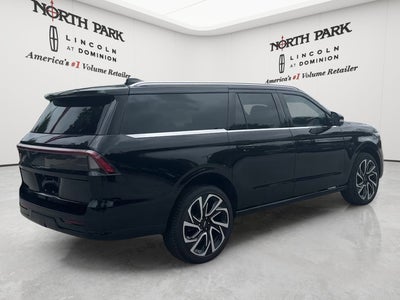 2026 Lincoln Navigator L Reserve