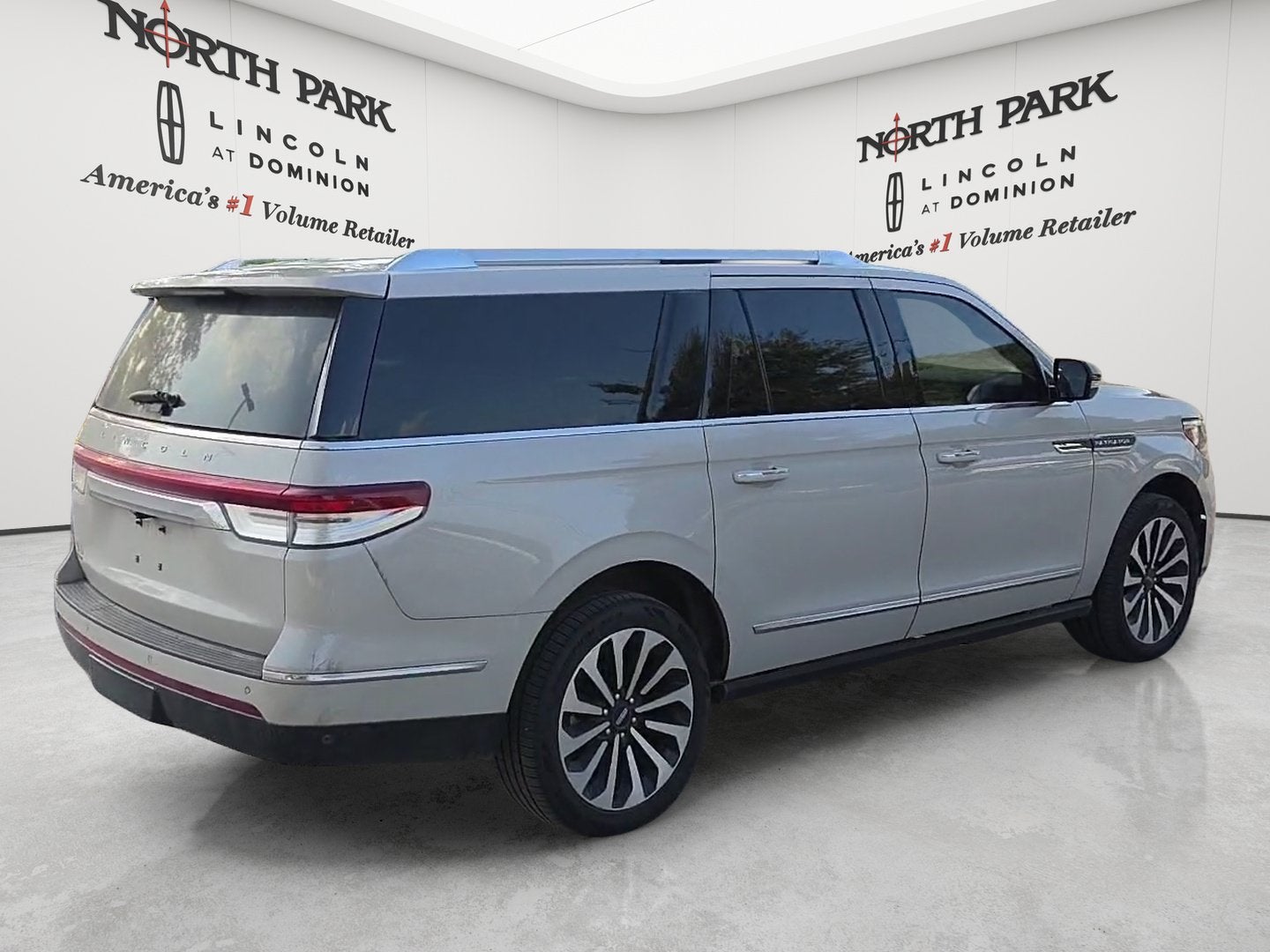 2024 Lincoln Navigator L Reserve