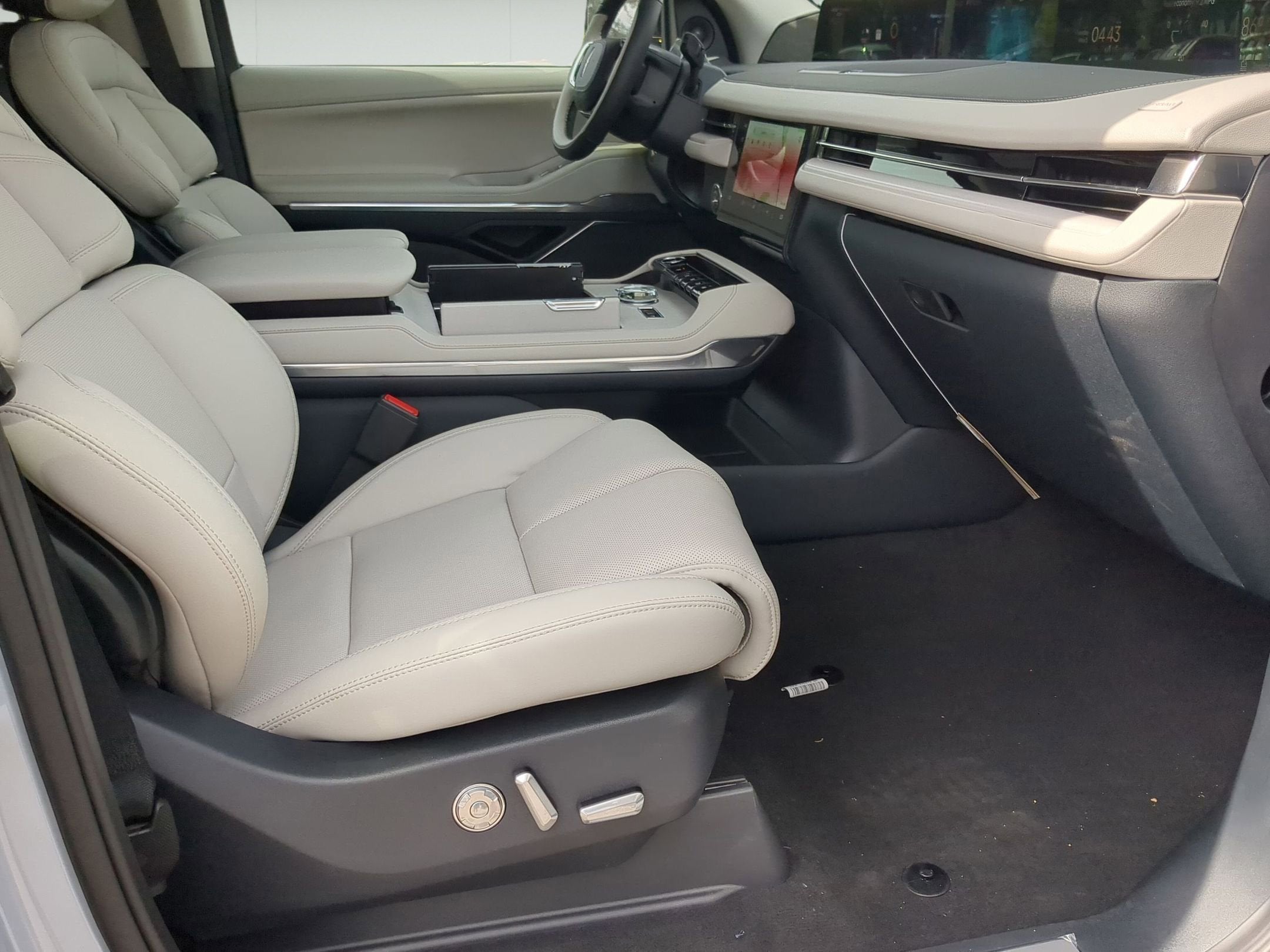 2026 Lincoln Navigator L Reserve