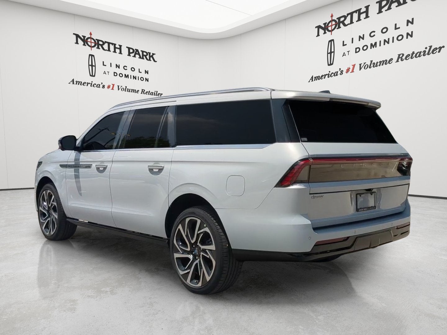 2026 Lincoln Navigator L Reserve