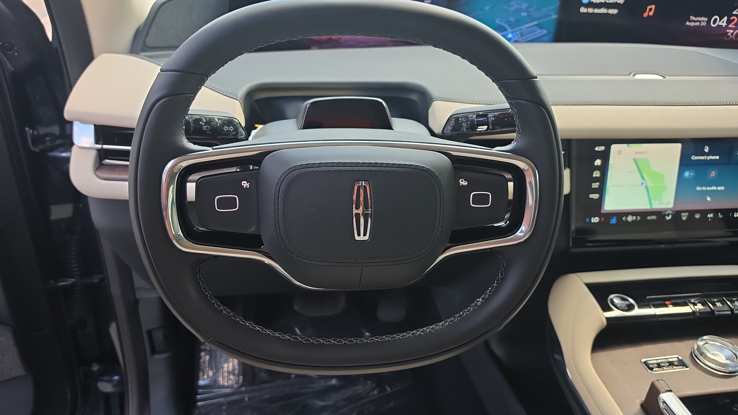 2027 Lincoln Navigator L Reserve
