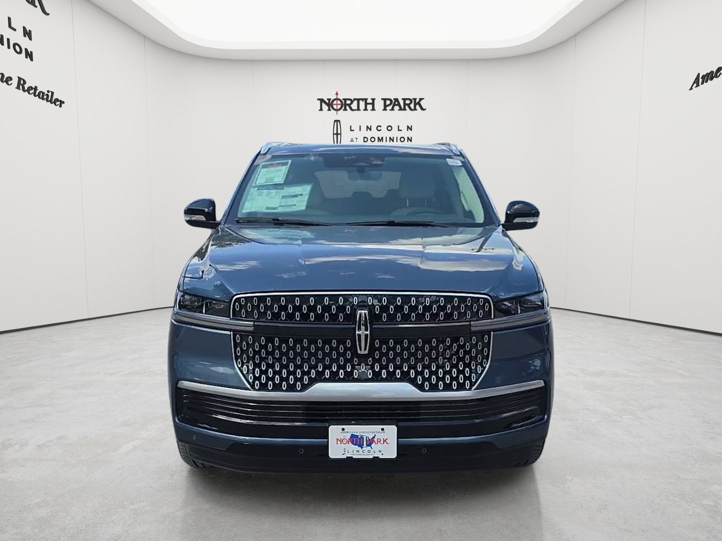 2027 Lincoln Navigator L Reserve