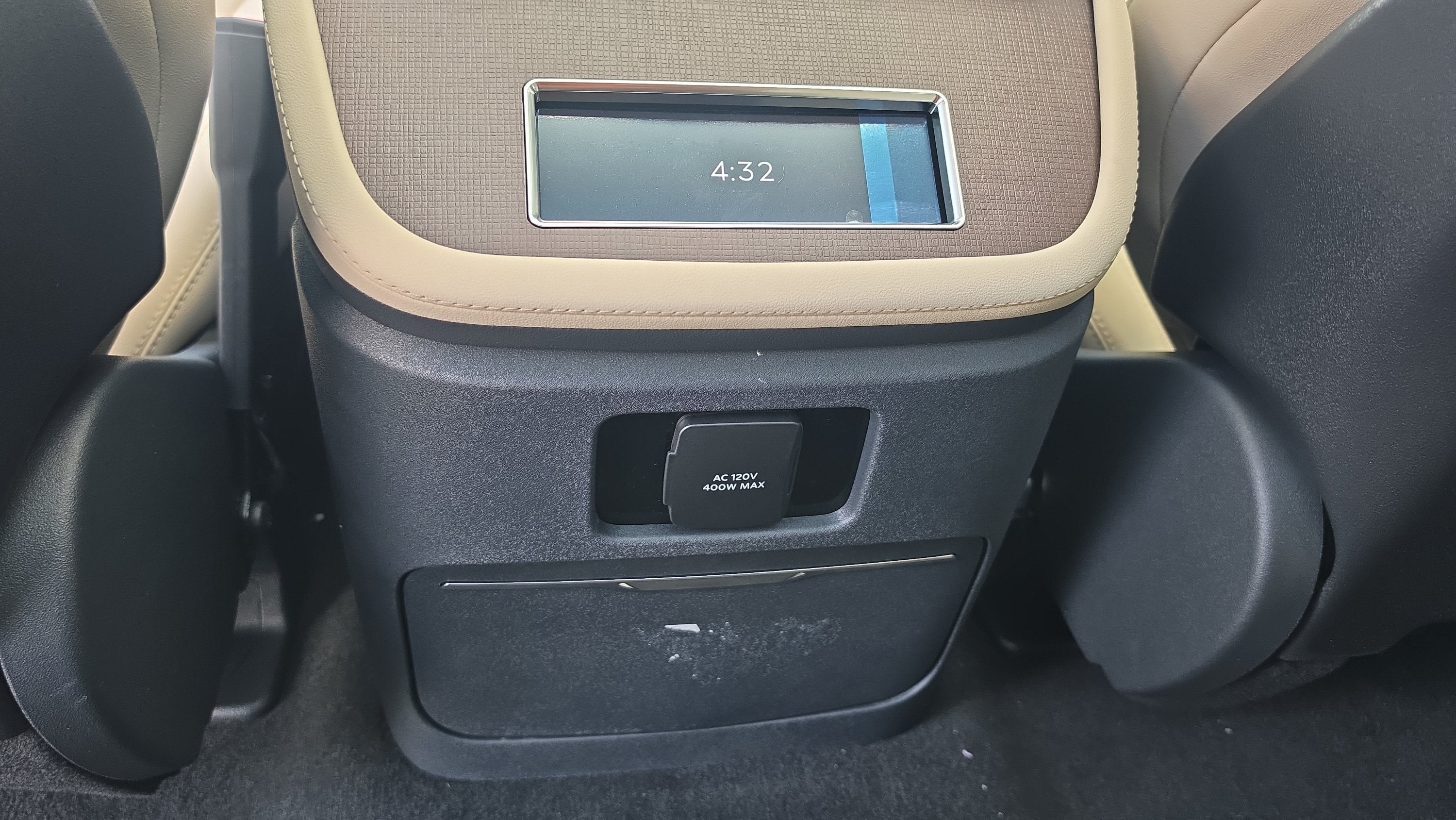 2027 Lincoln Navigator L Reserve