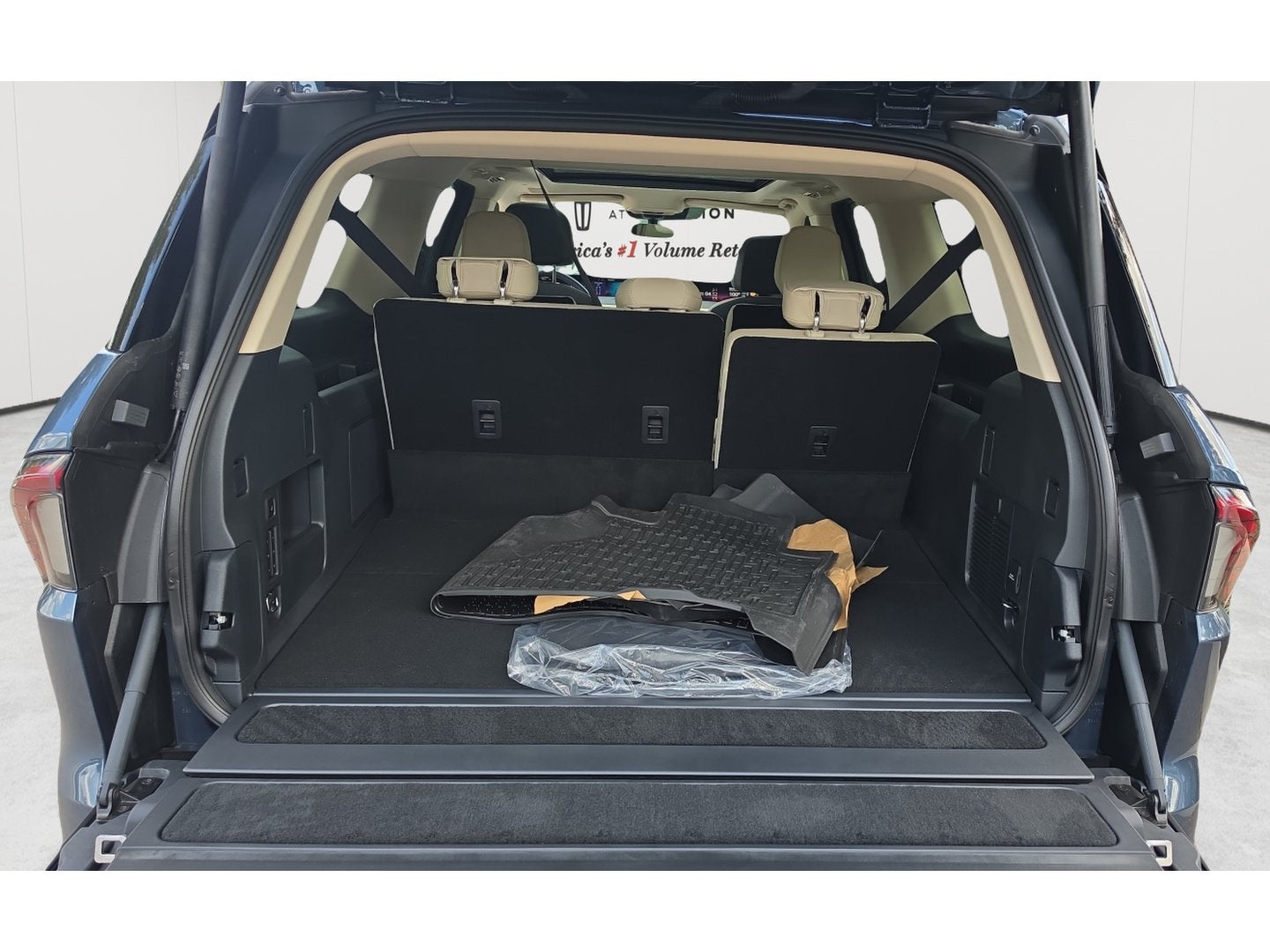 2027 Lincoln Navigator L Reserve