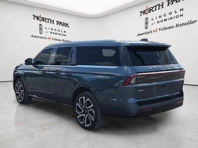 2027 Lincoln Navigator L Reserve