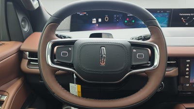 2027 Lincoln Navigator L Reserve