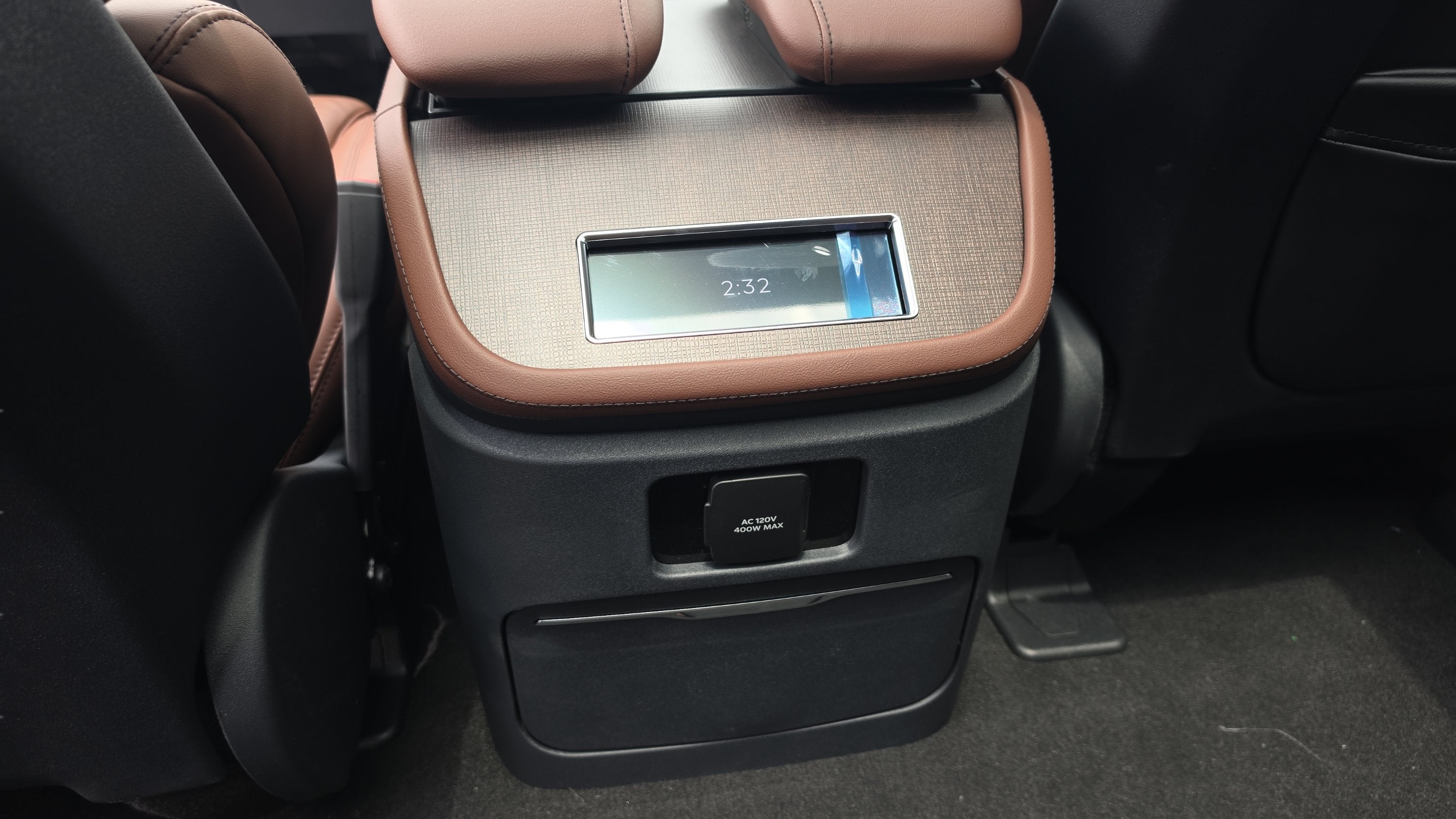 2027 Lincoln Navigator L Reserve